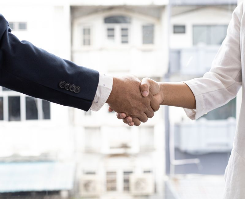 handshake-with-a-client